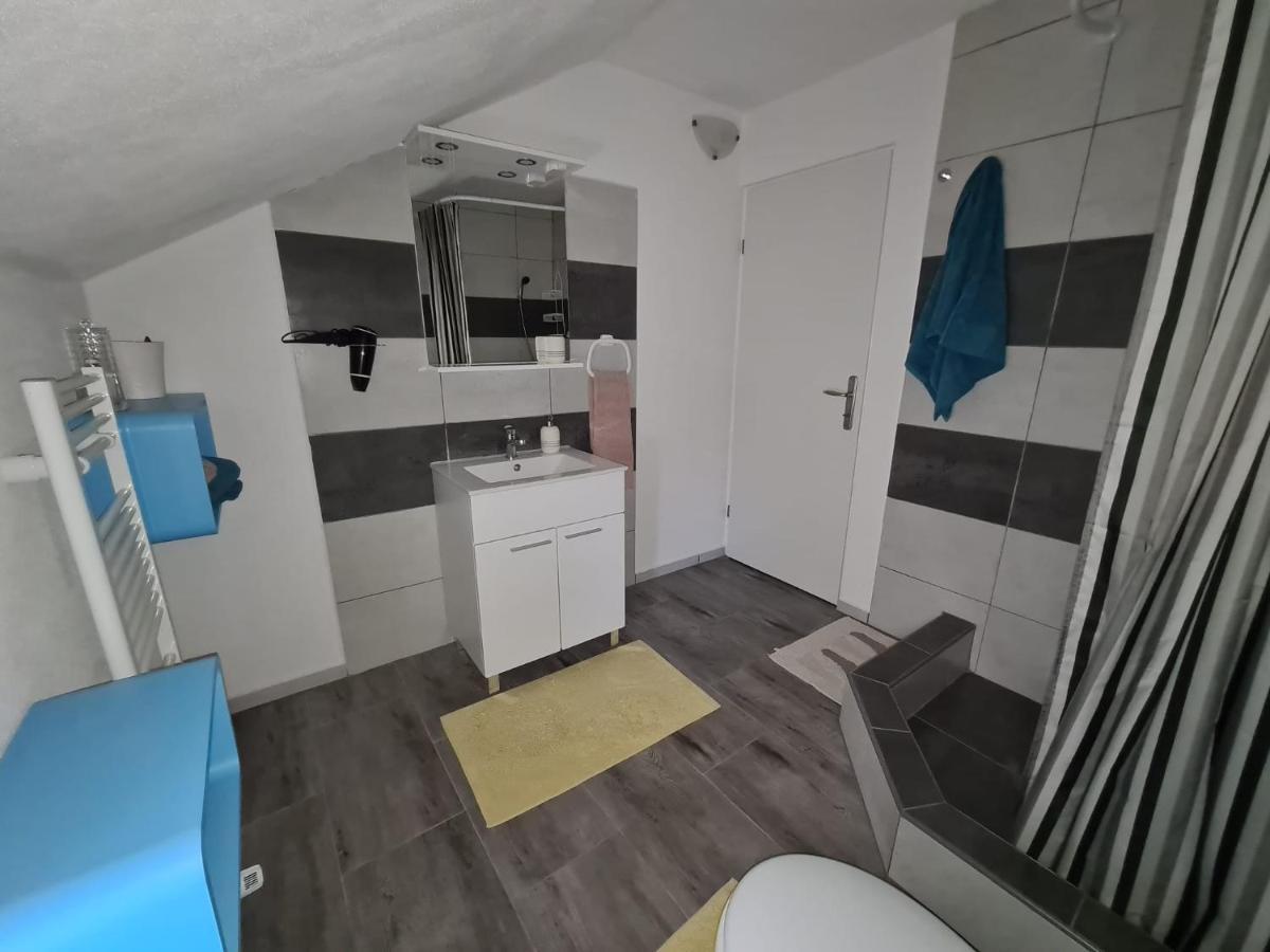 Apartamento Ana Gračac Exterior foto